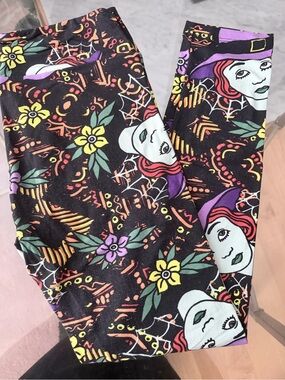 LuLaRoe Black Halloween Witch Print Leggings with Purple & Yellow Accents